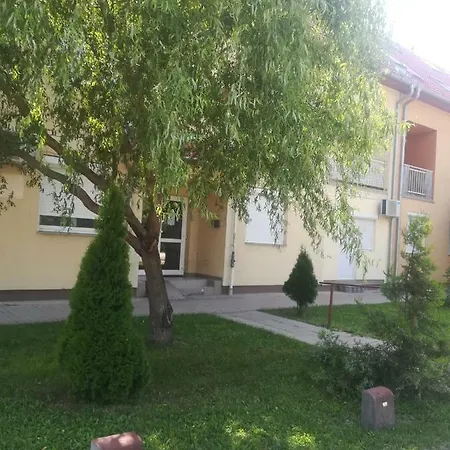 Appartamento Sunny Apartman Szeged